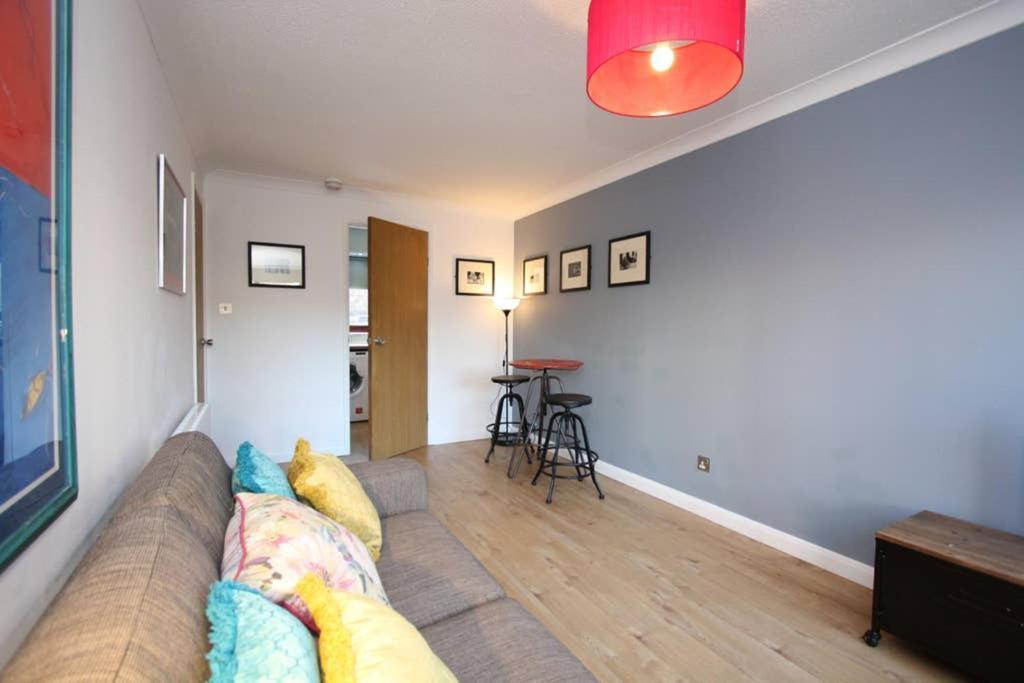 Bijou Merchant City Apartment With Parking Glasgow Exterior photo