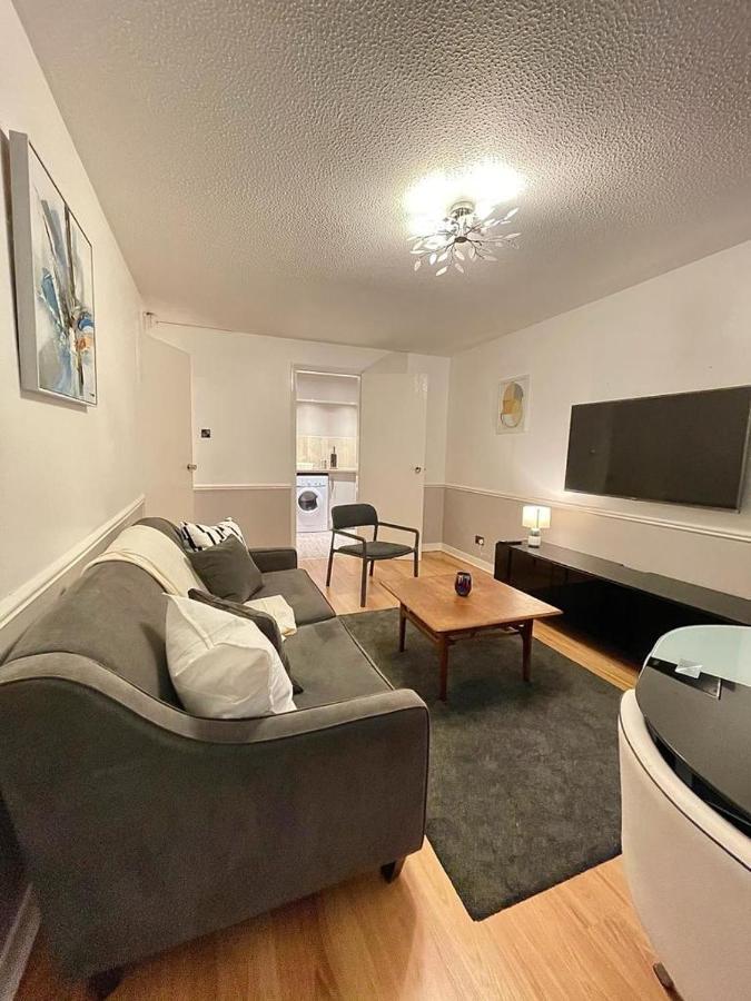 Bijou Merchant City Apartment With Parking Glasgow Exterior photo